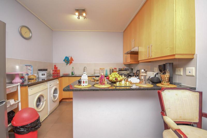 2 Bedroom Property for Sale in Sea Point Western Cape